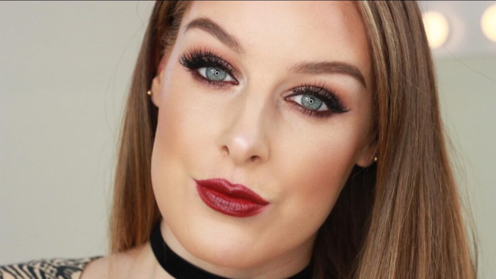 Romantic Goth Makeup Looks 2026